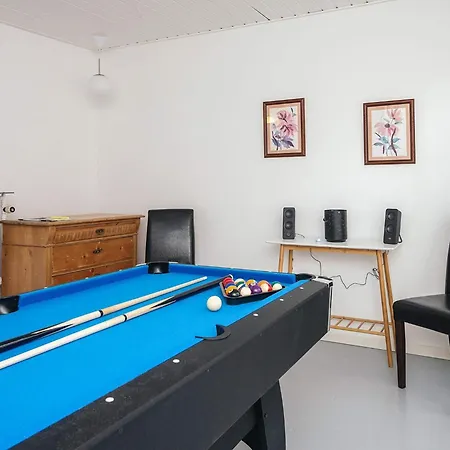 Ferienhaus Townhouse With & Activity