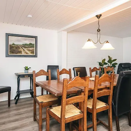 Townhouse With & Activity