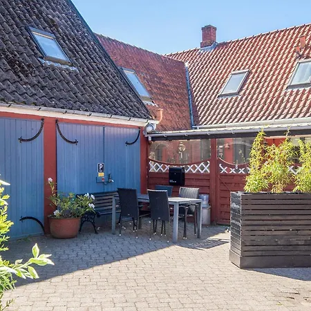 Townhouse With & Activity
