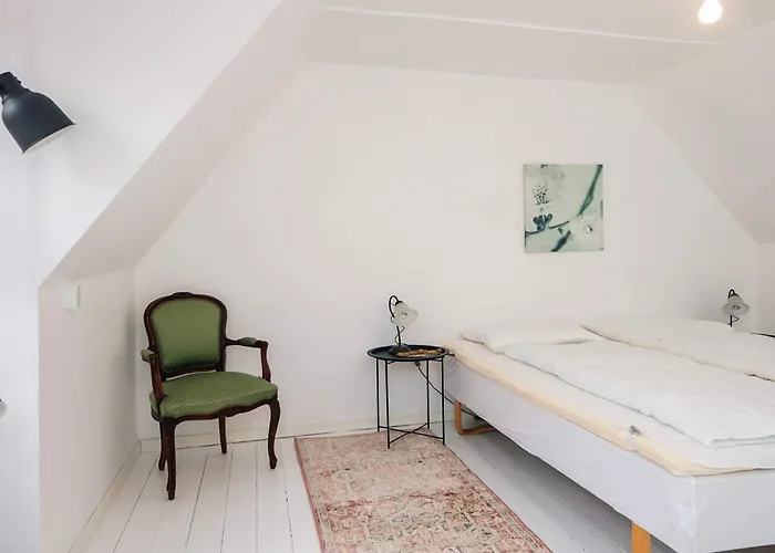 12 Person In Ringkøbing