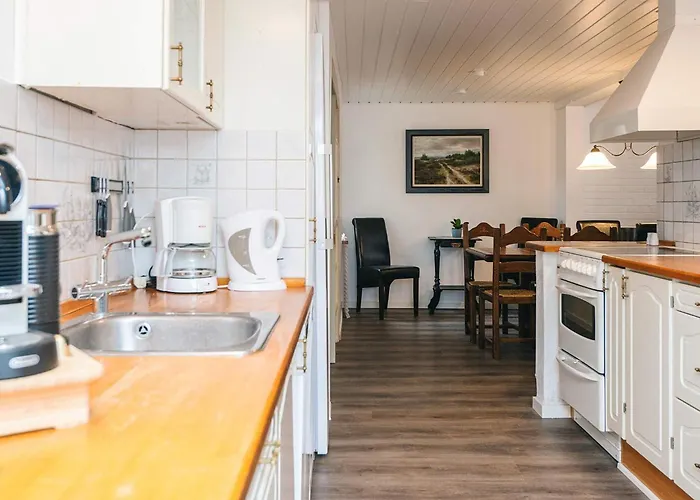 12 Person In Holiday home